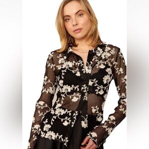 En Crème M Mesh Floral Embroidery Collared Button Up Dark Academia Whimsical Top